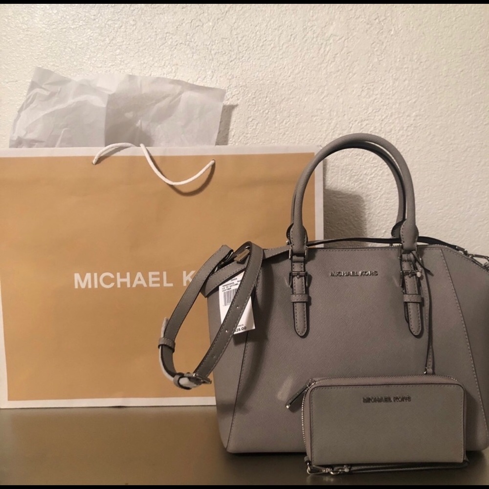 -SOLD- New Michael Kors Ciara Satchel Set